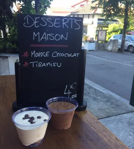 Les desserts maisons de la pizzéria Le Spot à Guéthary